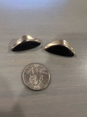 Navy and Silver Toned Enamel Retro Vintage Earrings